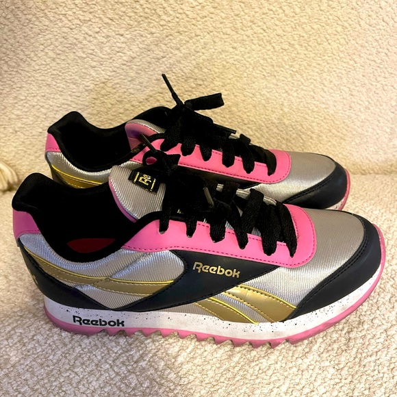 Reebok Shoes Reebok Sneakers Pinkblackgoldsilver Size Poshmark
